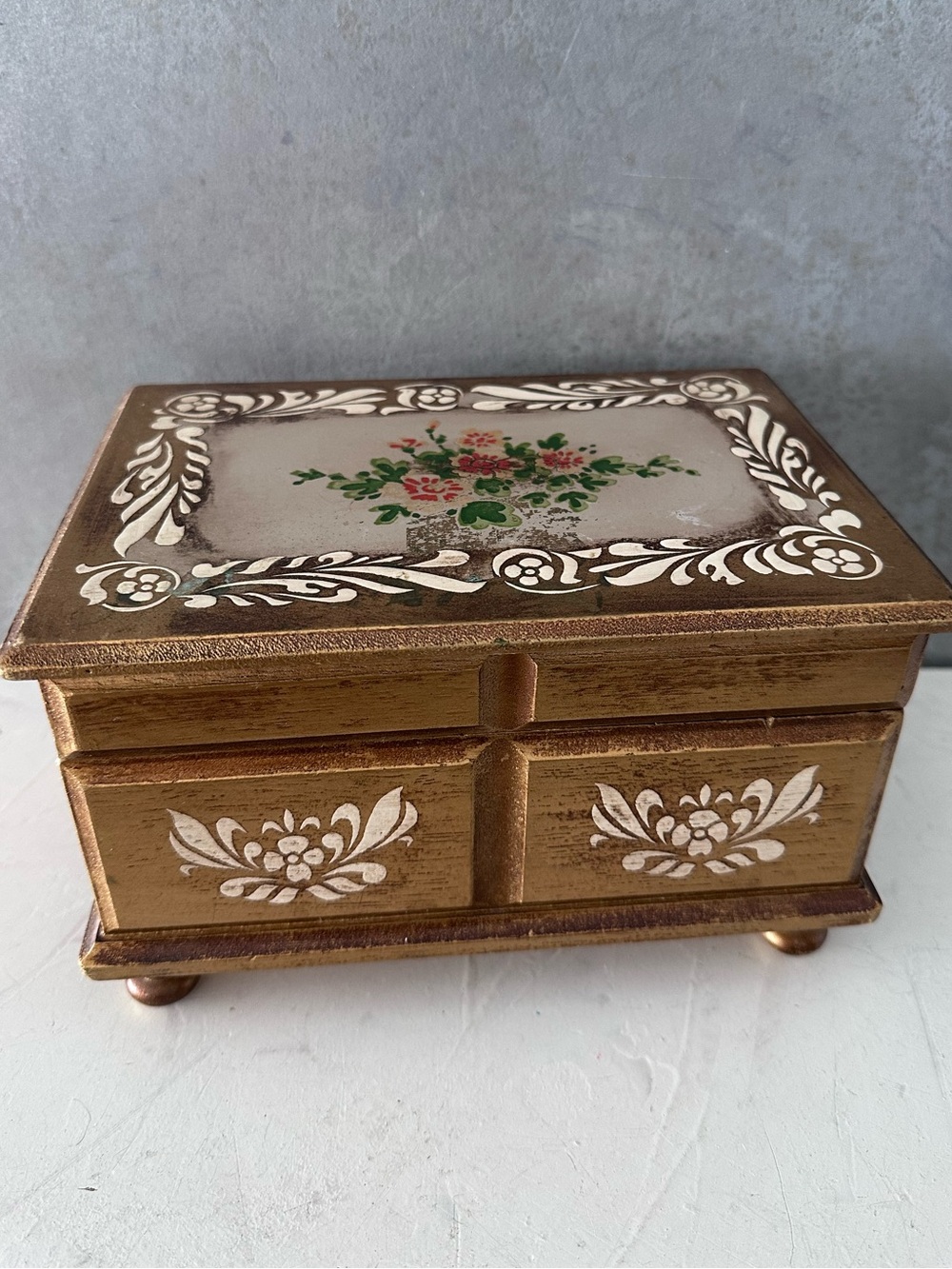 Vintage Gold FLORENTINE JEWELRY Music Box JAPAN Velvet Interior WORKS - Picture 2 of 10